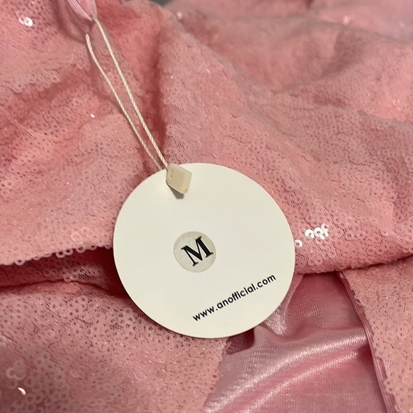 Alamour The Label A&N Luxe Halter V Neck Pink Sequin Long A-line Formal Gown NWT - Picture 6 of 9